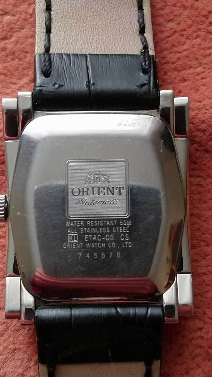 Стильные часы с автоподводом Orient FETAC003W0. Япония