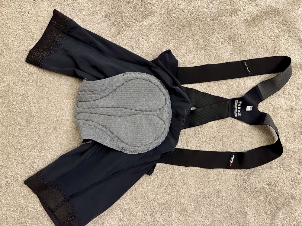 Calcoes Assos Equipe RS9
