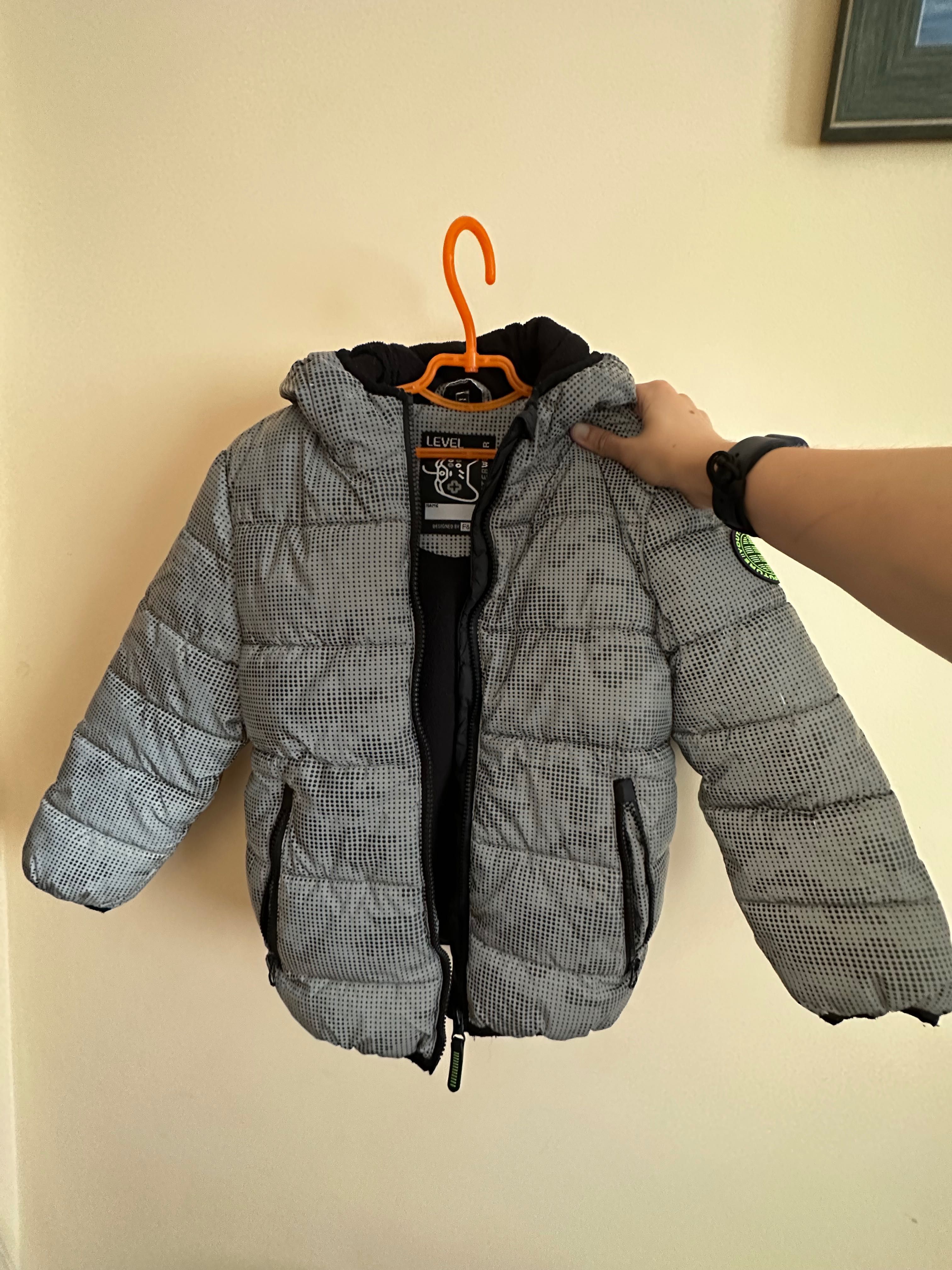 F&F Куртка зимова, світловідбиваючий принт, 128, 6-7 років, б/у