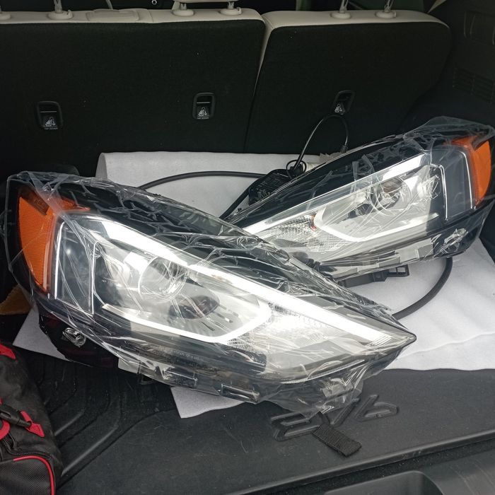 Комплект фар Ford Edge 19-