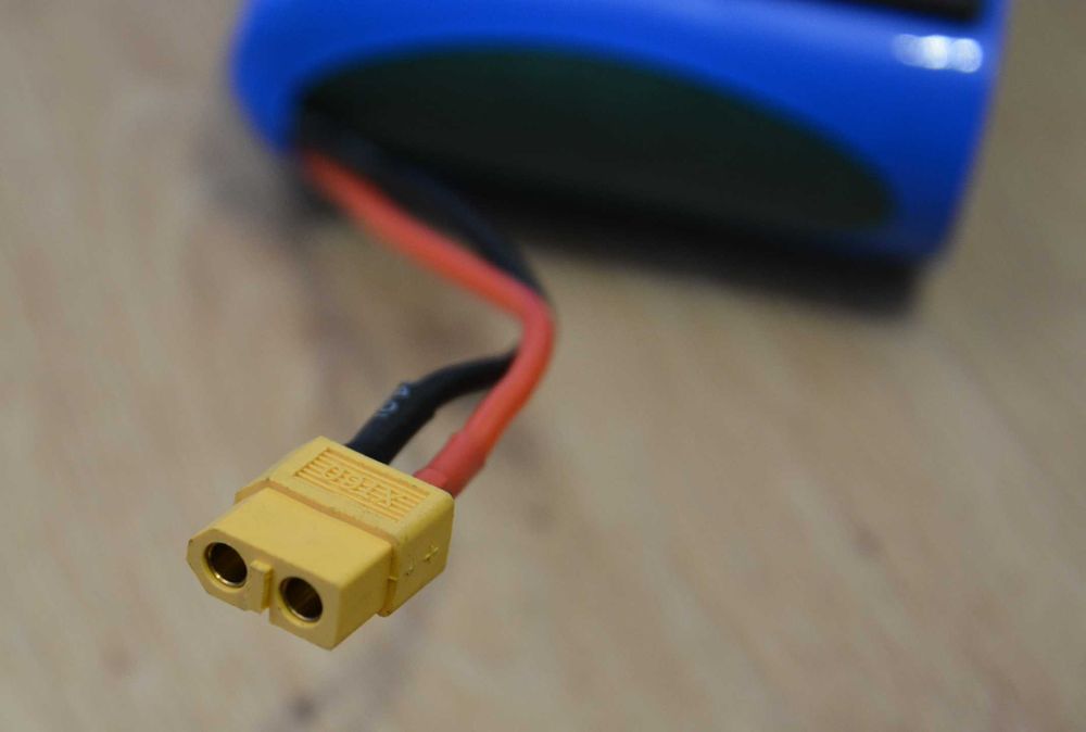 Akumulator pakiet LiFePO4 9,6v 12000mAh 115.2Wh + wtyczki