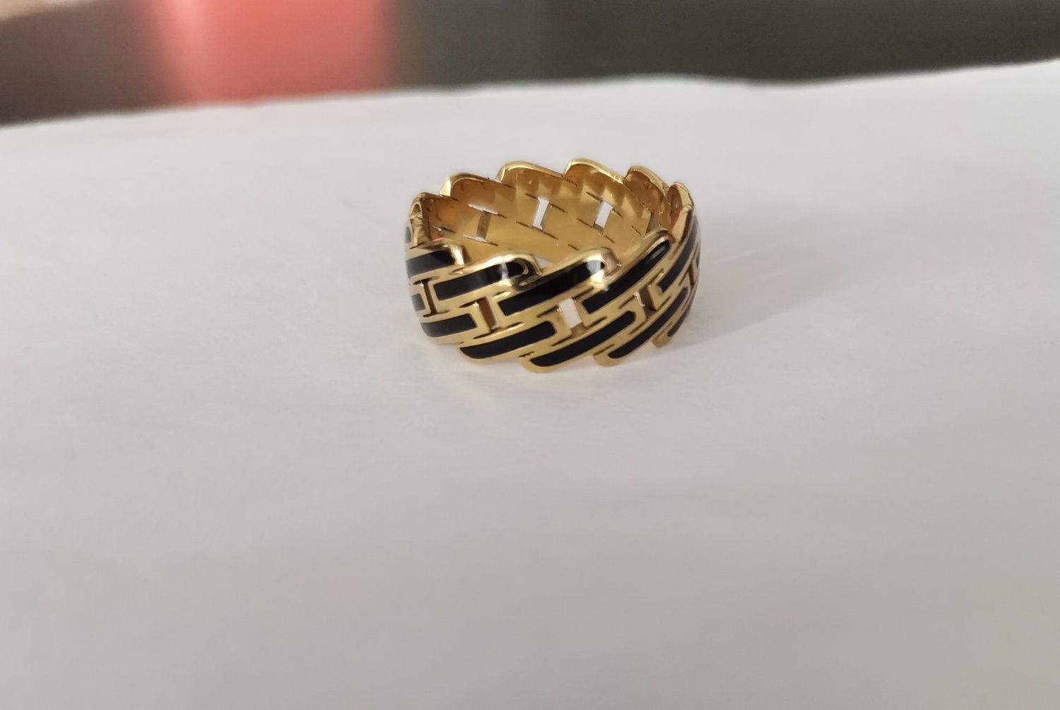 Obrączka złoto-czarna, pierścionek