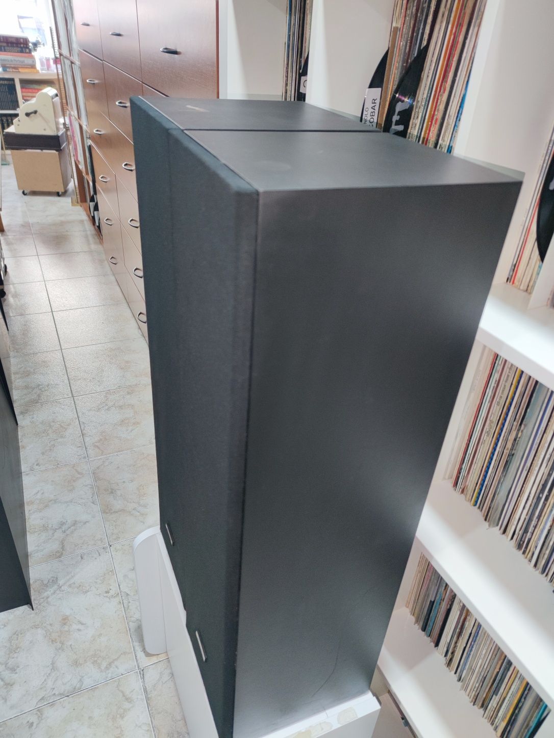 Colunas SHARP CP-3700 muito bom estado 50W