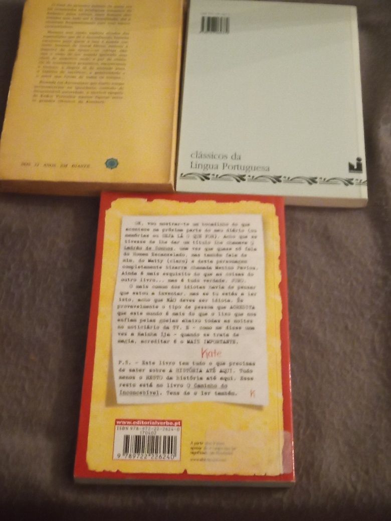 Vários Livros Juvenis Usados