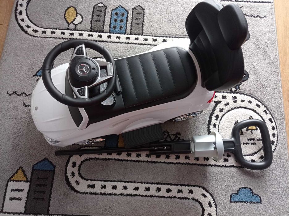 Samochód Mercedes – jeździk