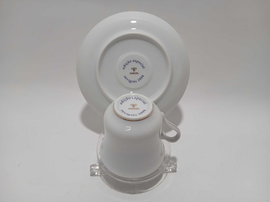 Chávena de café + Pires - Inovação e qualidade - Brasão Armas Nacional