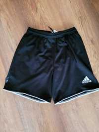 Czarne krótkie spodenki Adidas XS damskie