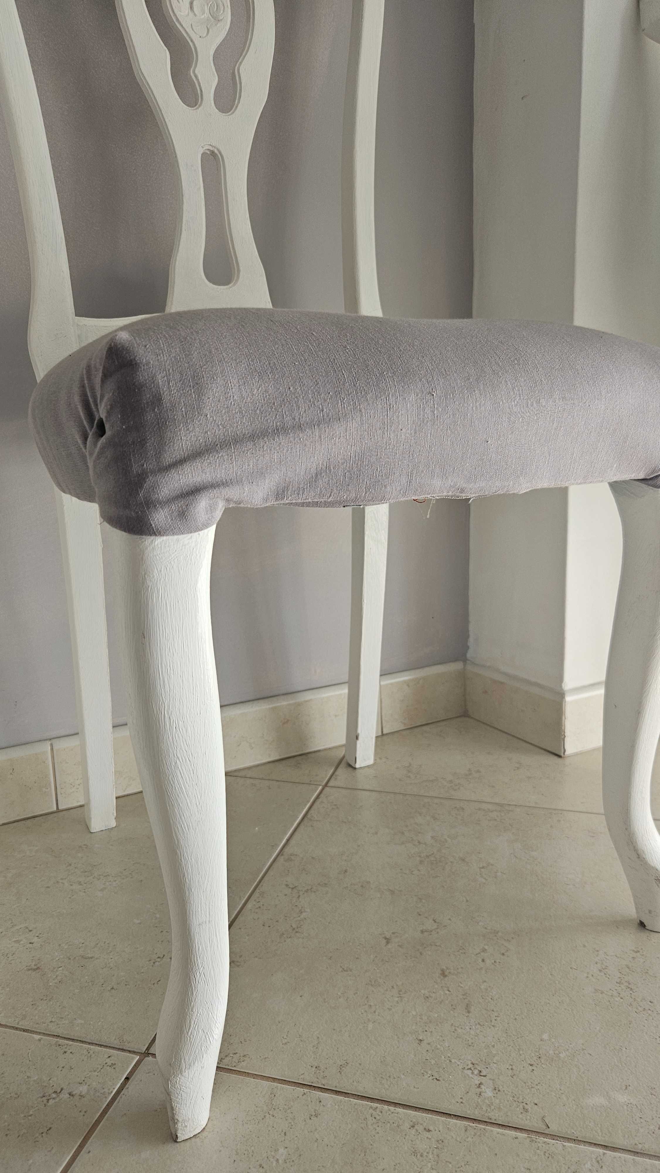 6 Cadeiras mesa de jantar 7€ Cada