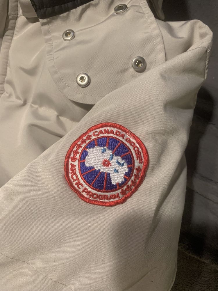 Kurtka płaszcz Canada Goose