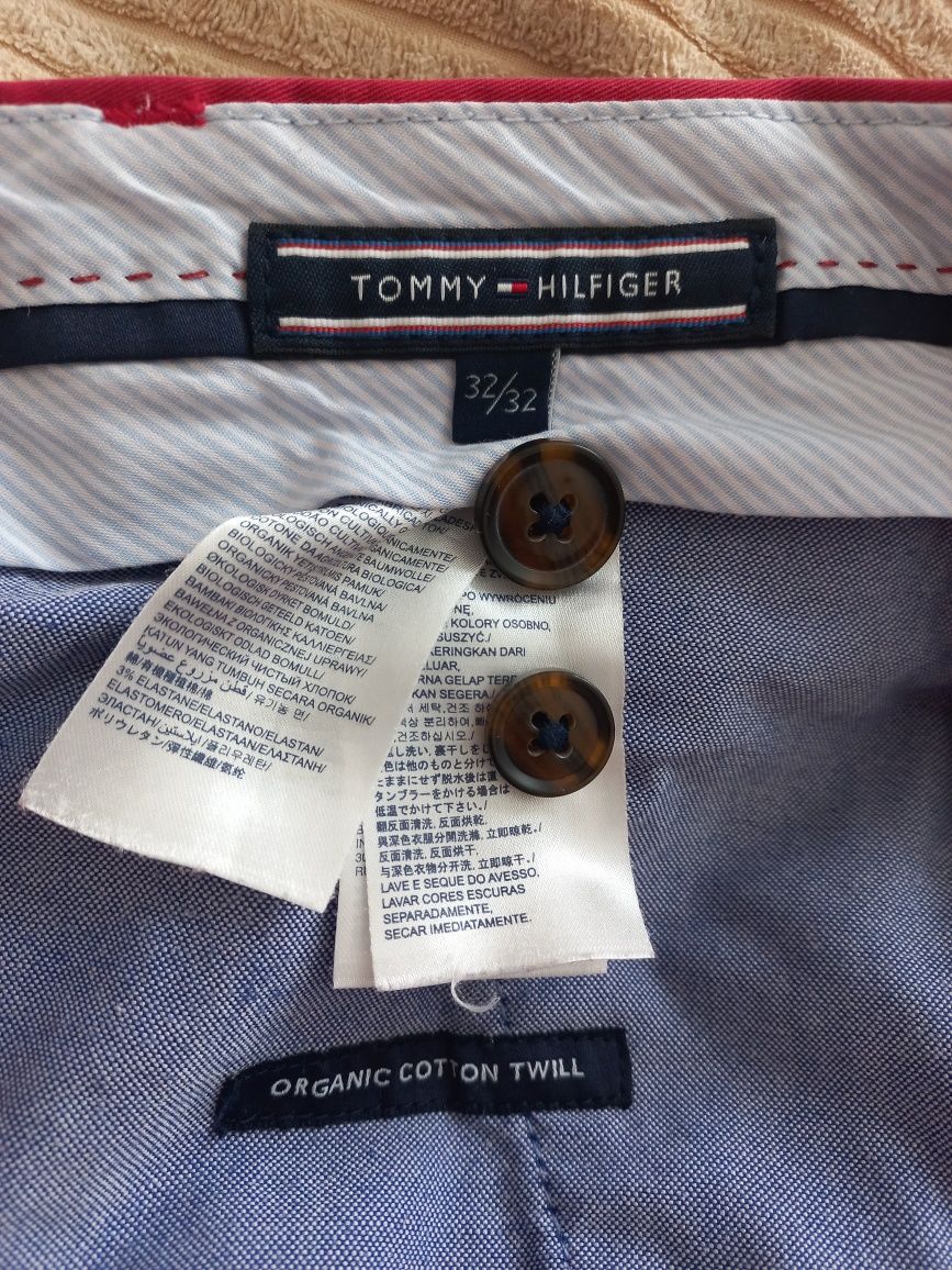 Штани, чіноси Tommy Hilfiger