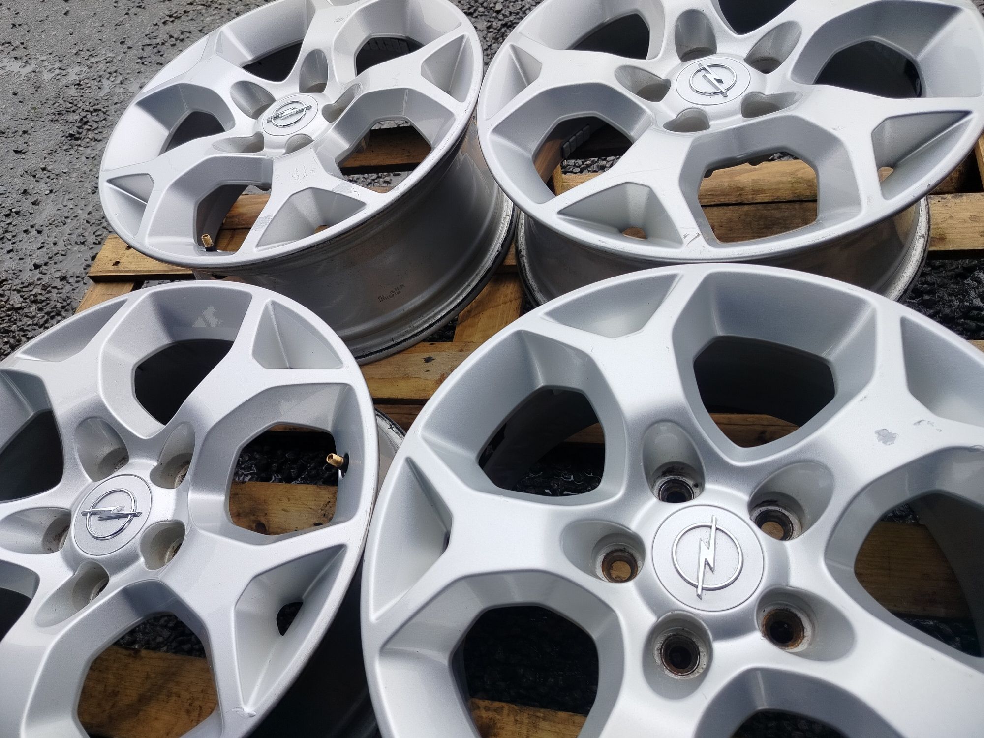 Alufelgi 16 Opel 5x110 Astra Vectra Zafira OPC GTC