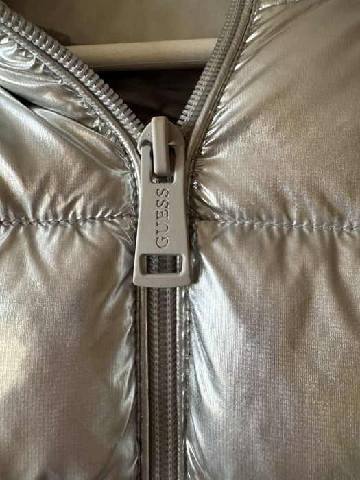 Отдам даром, подарю куртку Guess