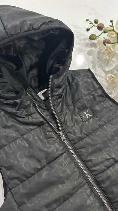 Kamizelka/ bezrękawnik dziecięcy Calvin Klein 122