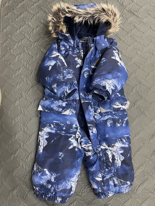 Продам зимний комбинезон reima