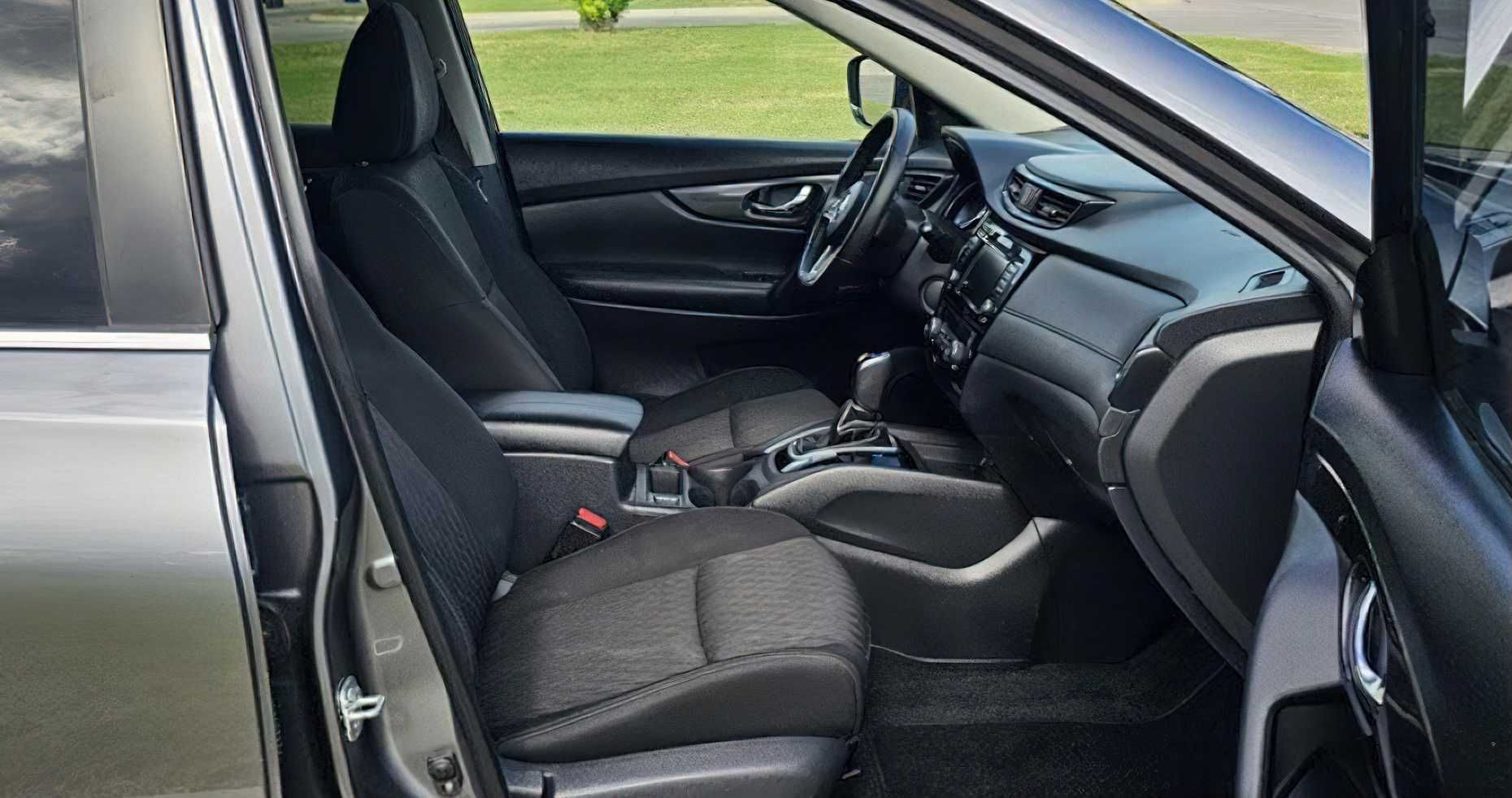 Nissan Rogue SV 2020