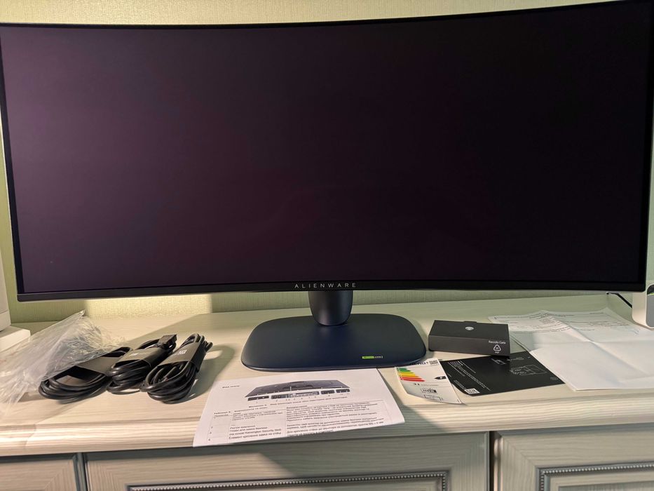 Alienware 34" 240Гц QD-OLED – AW3425DW  Ultra WQHD ігровий монітор