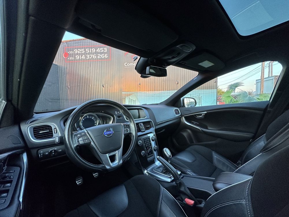 Volvo V40 1.6 D2 ‘ R-Design ‘  GARANTIA