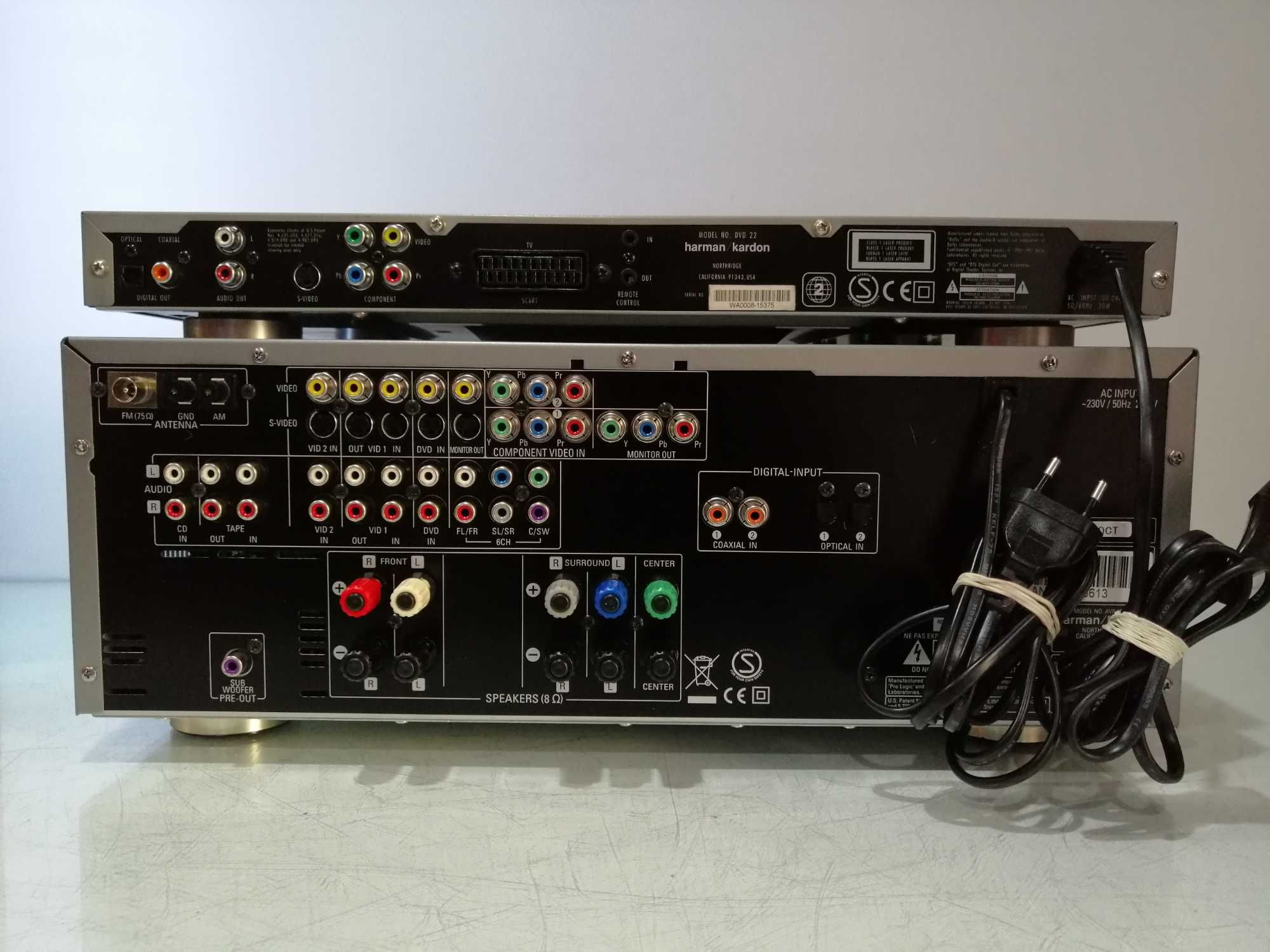 Amplituner Harman Kardon AVR 137 + Odtwarzacz DVD 22 + PILOTY