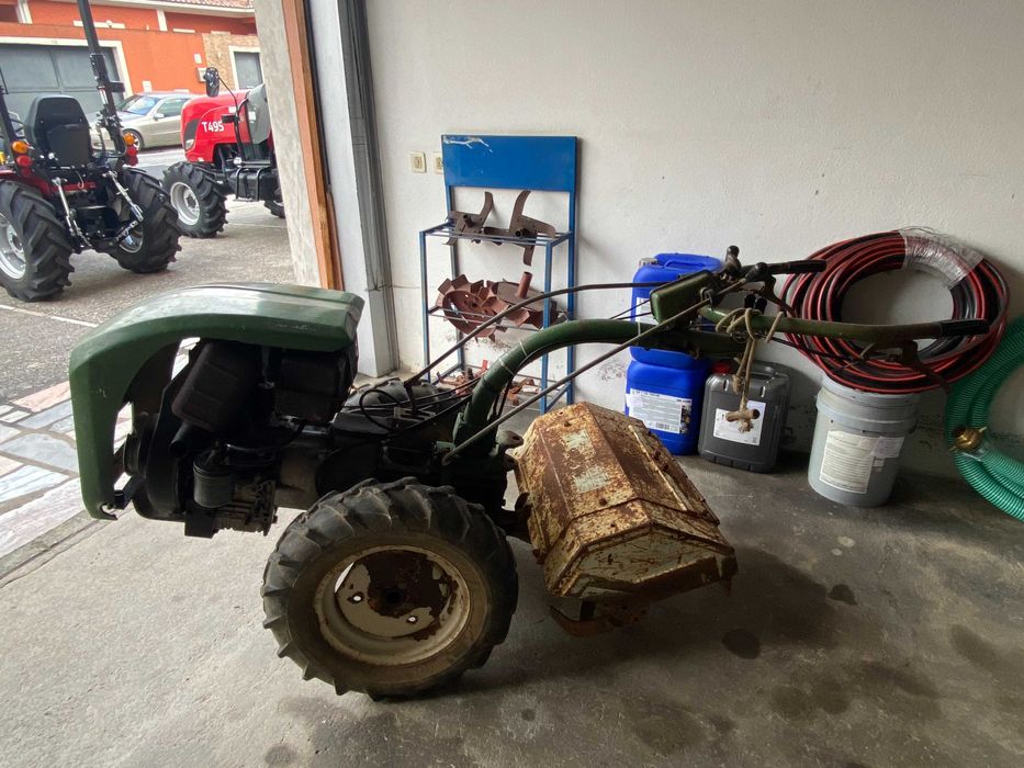 Motocultivador Ferrari 12 Super com fresa usada