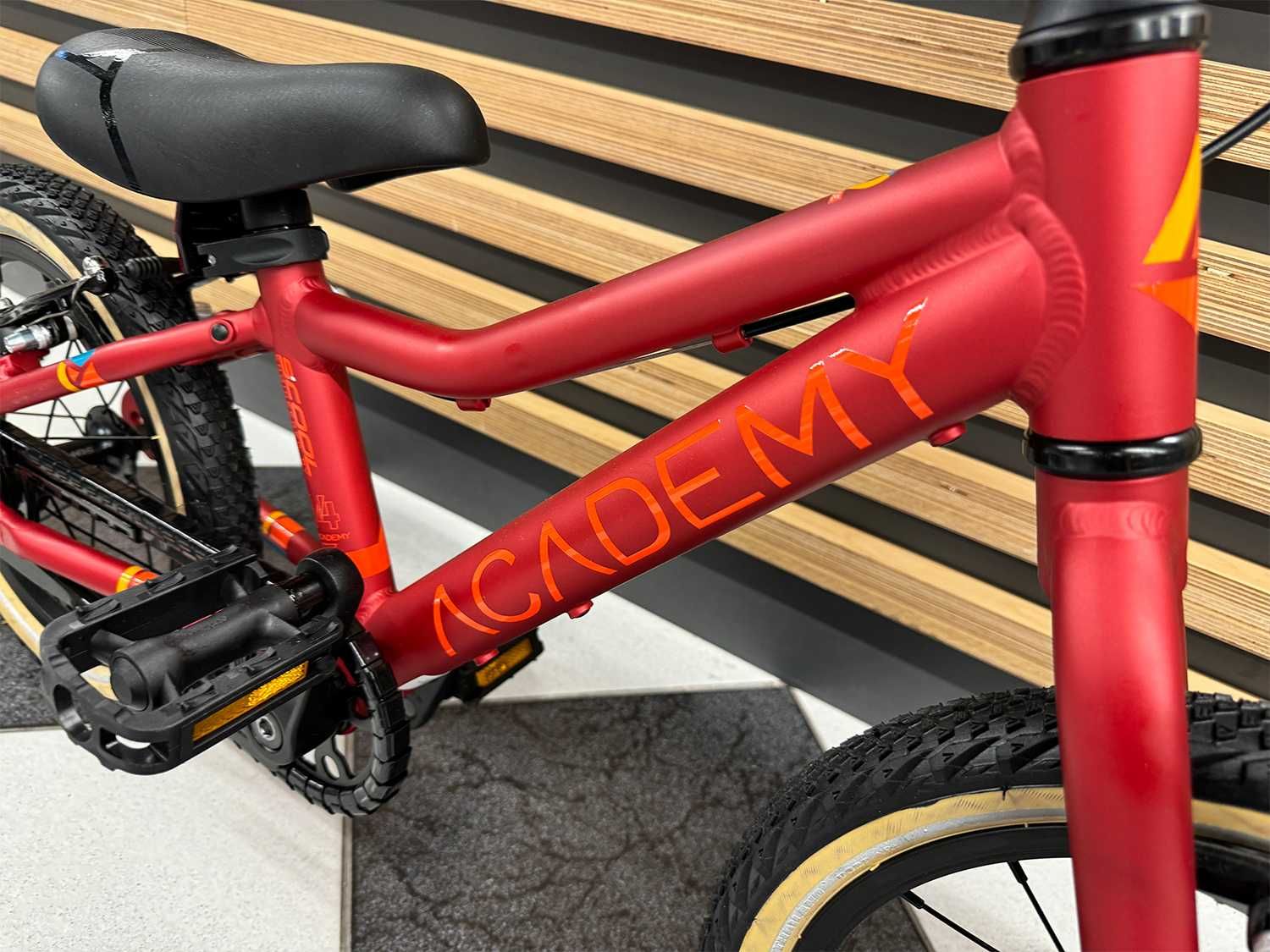 Rower dziecięcy ACADEMY 2 Red 14" KRAKÓW w ofercie kubikes puky