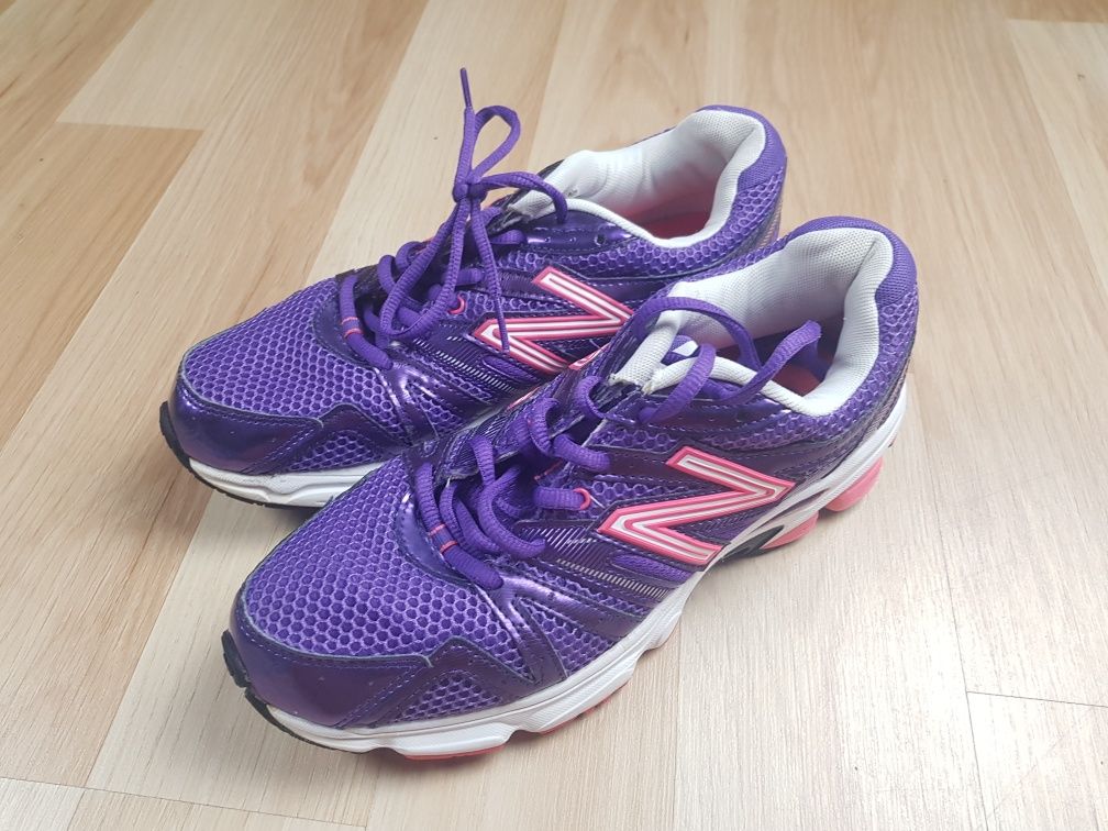 Buty do biegania New Balance W660PP3 660 v3 roz. 39