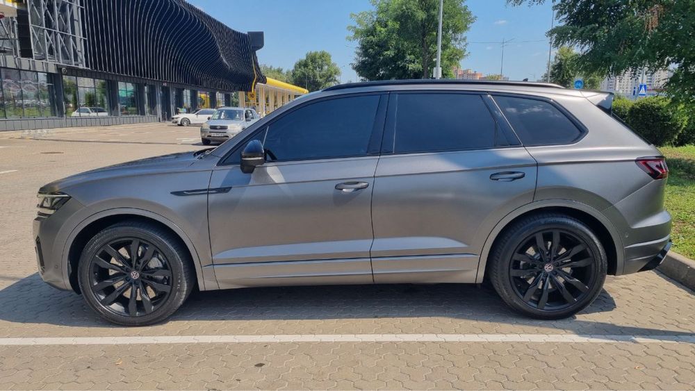 Volkswagen Touareg (Фольксваген Туарег)