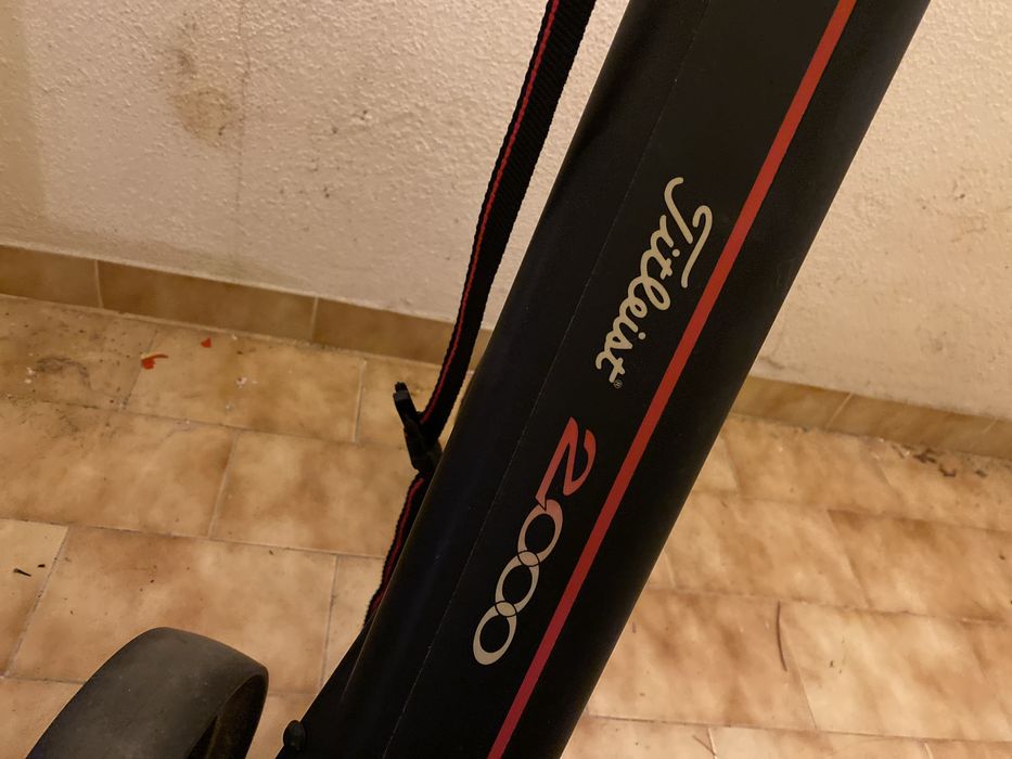 Trolley Elétrico de Golfe Titleist 2000