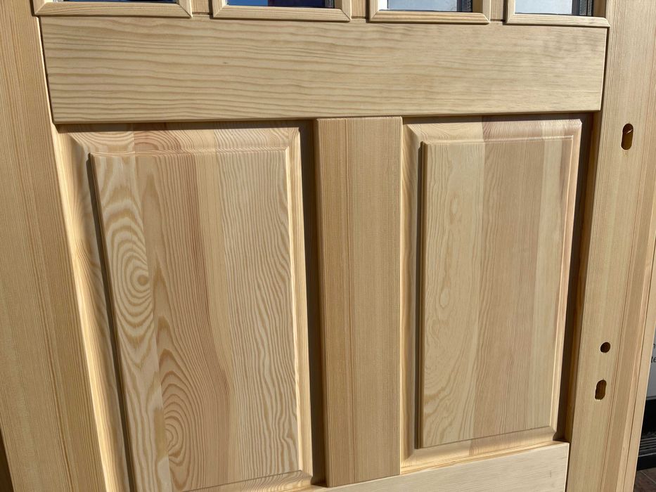 Drzwi drewniane zewnętrzne lite sosnowe DOSTAWA CAŁA POLSKA na wymiar