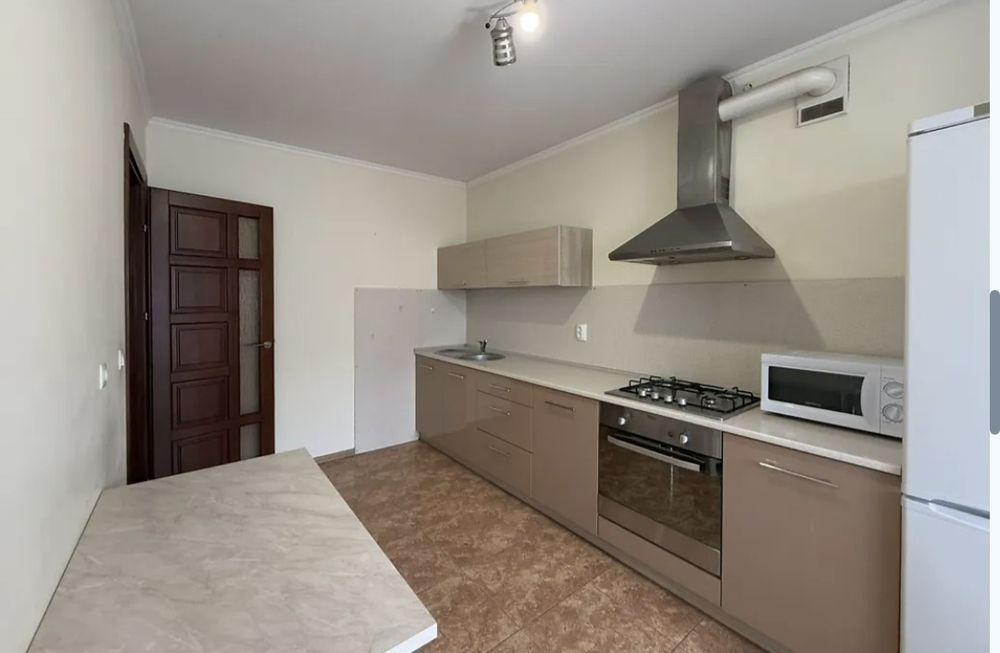 Комфортна 2/х кім у центрі у новобудові