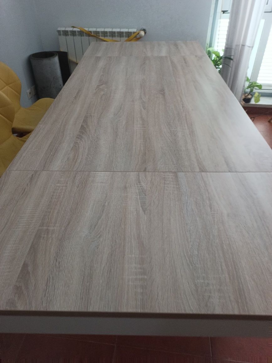 Mesa de jantar extensível