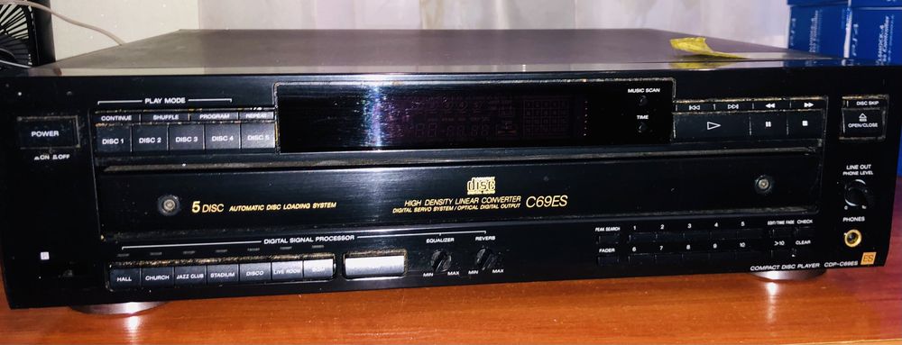 СД проигрыватель Sony