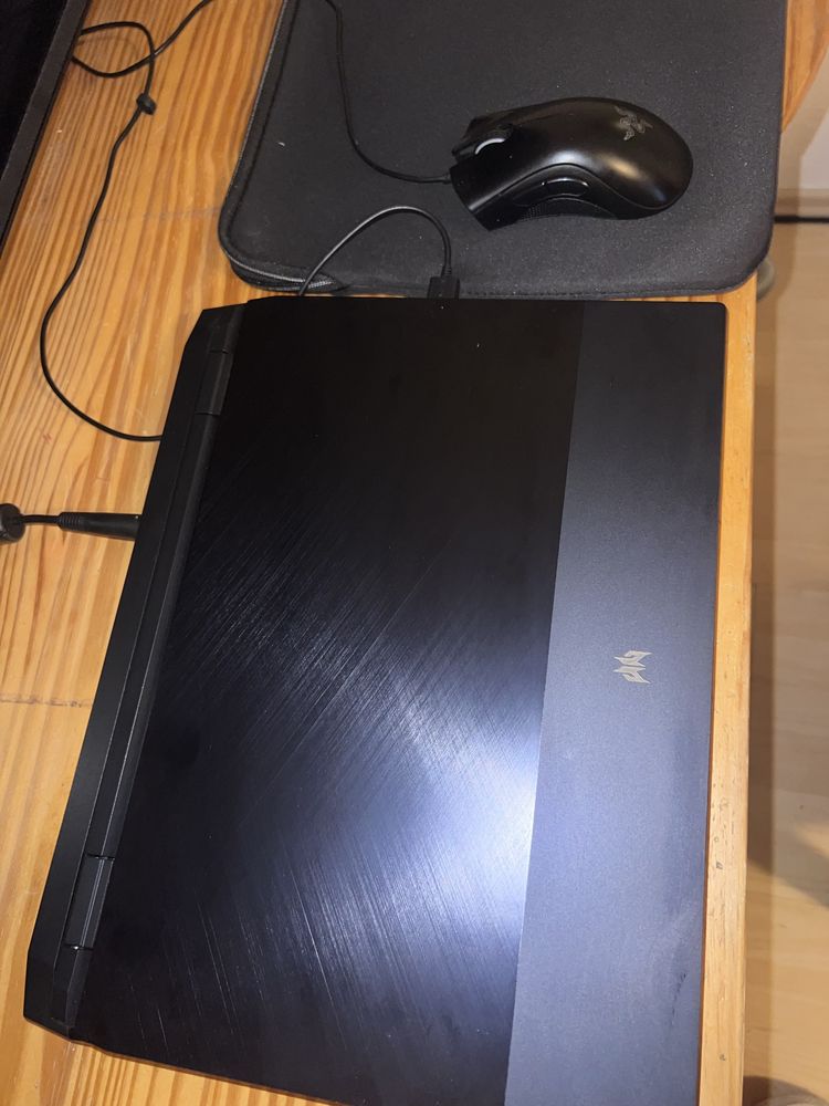 Sprzedam mocny laptop gamingowy!! Acer predator helios 300 ekran 240hz