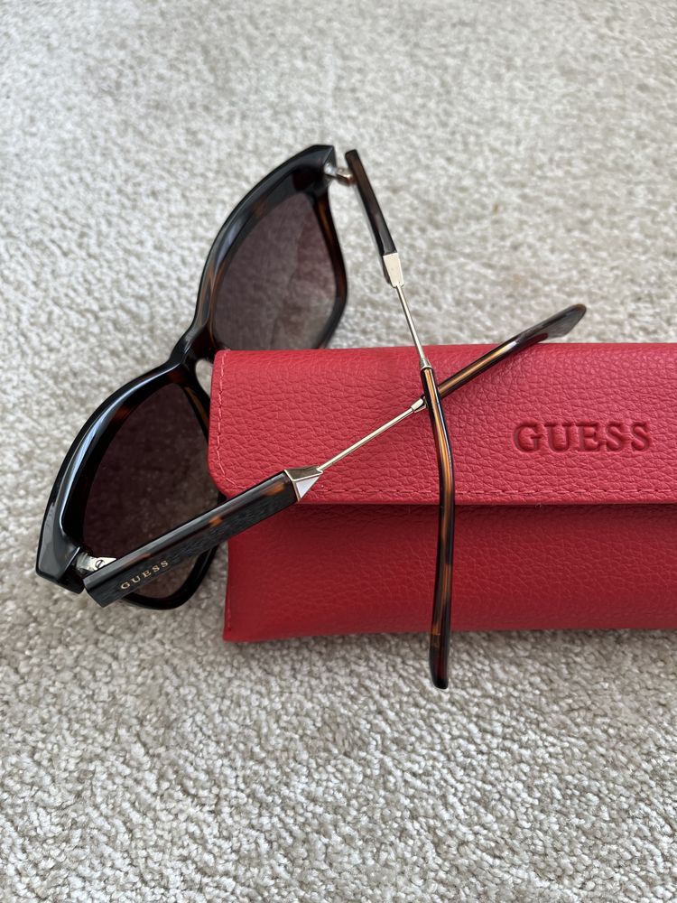 Oculos sol guess