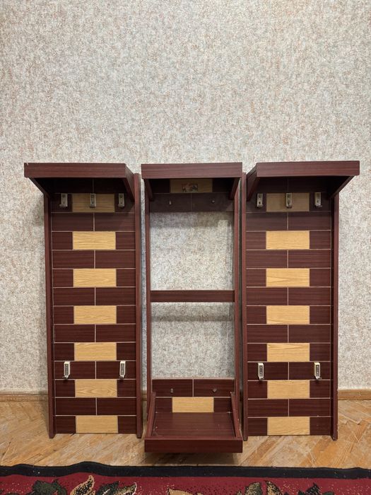 Передпокій з трьох предметів