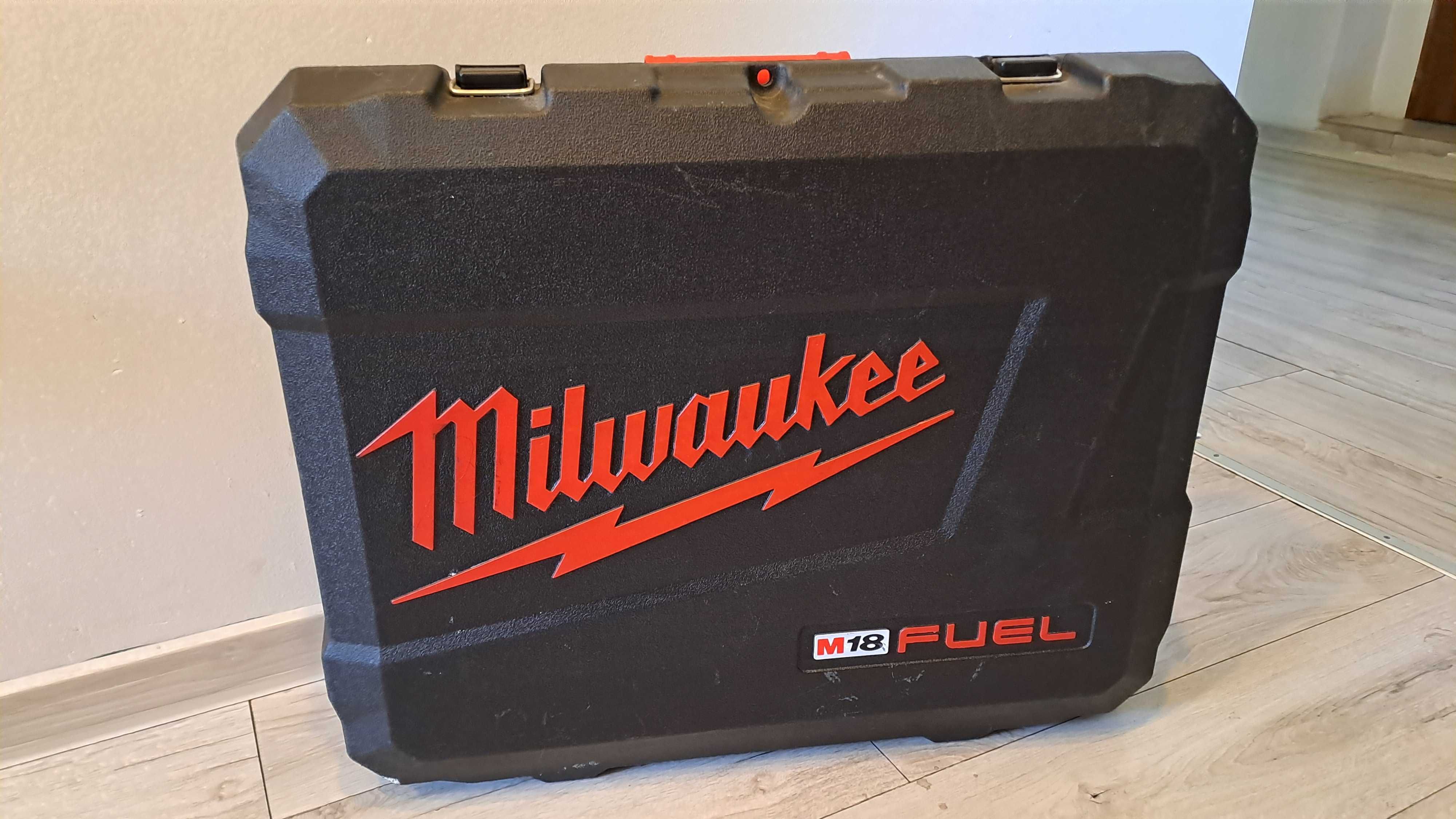 Gwoździarka akumulatorowa Milwaukee M 18 FFN 21