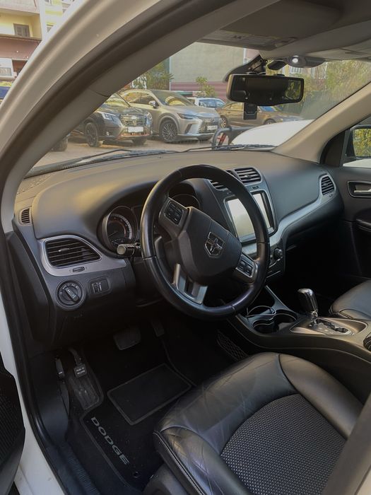 Dodge Jorney Crossroad