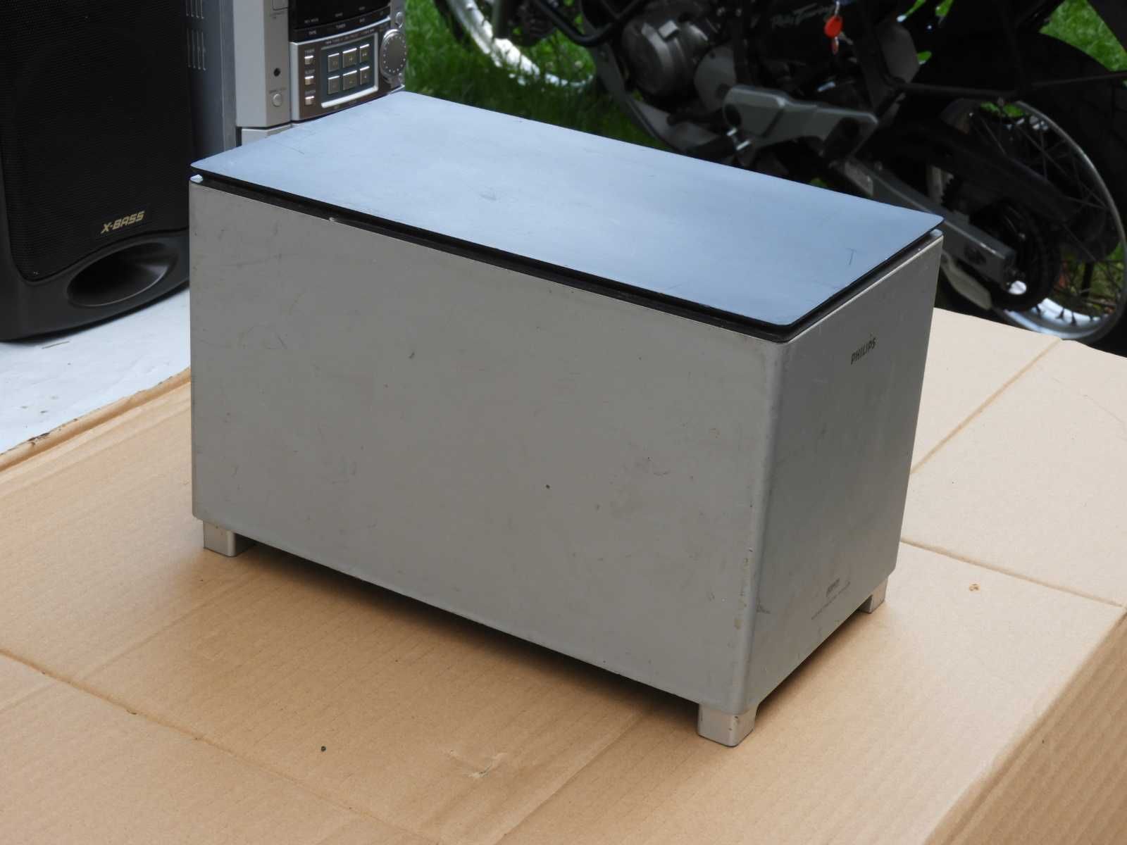Subwoofer Philips MCD 288 do naprawy lub na części.
