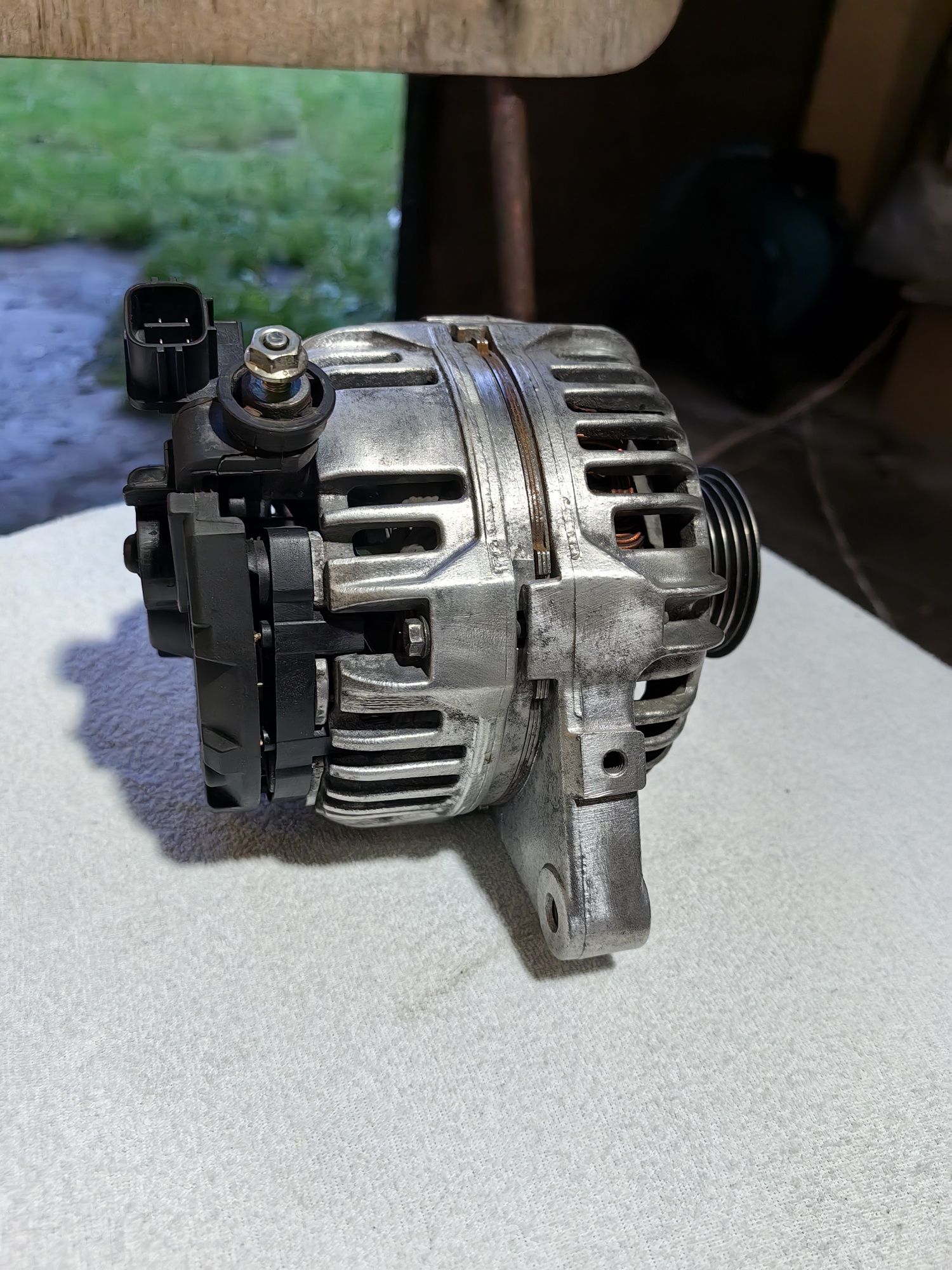 Alternator Bosch Toyota Avensis T25 1.8 benzyna