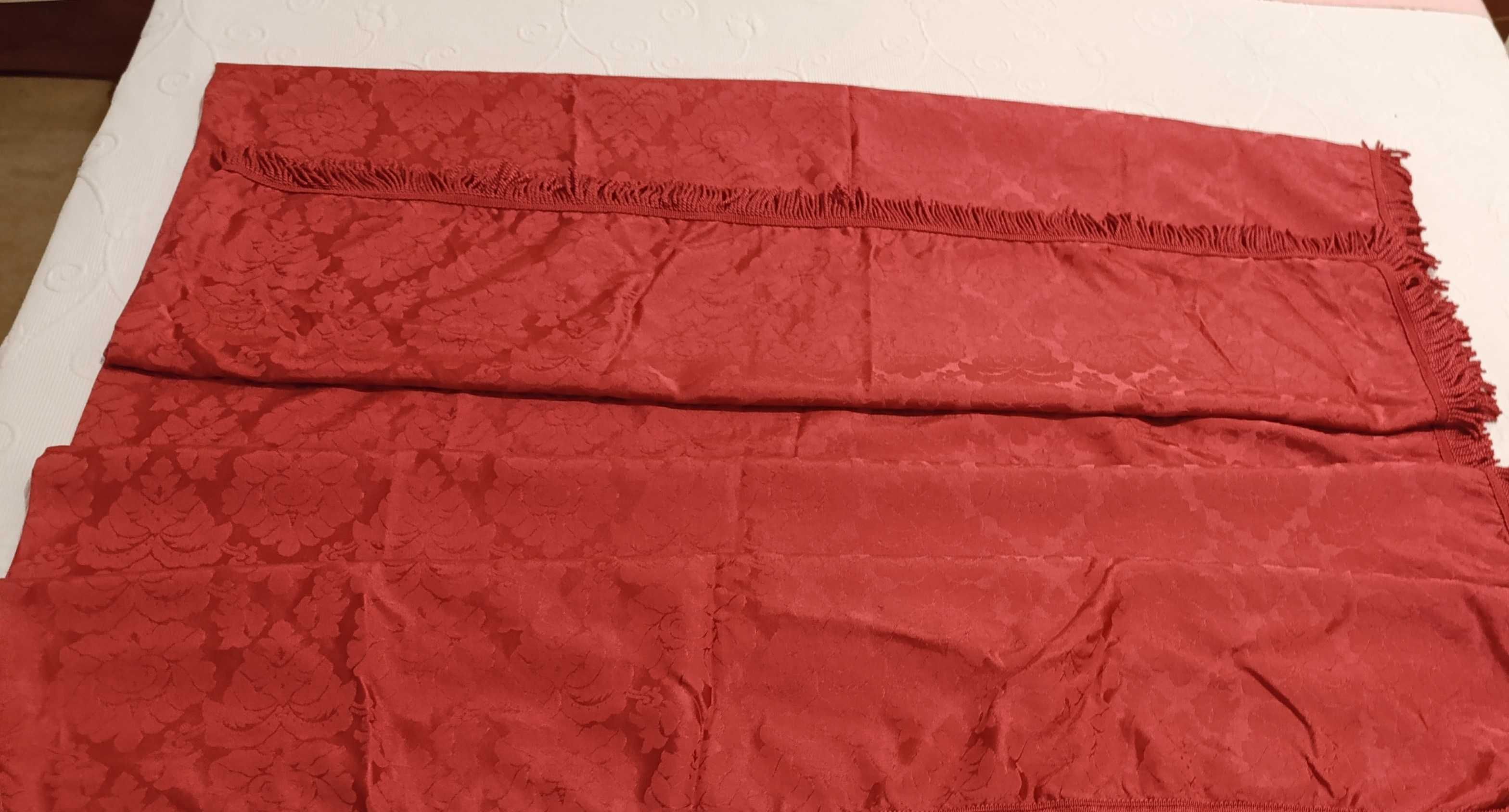 Colcha Casal, seda, franja em espiral, vermelha - 2,10 X 2,25 metros