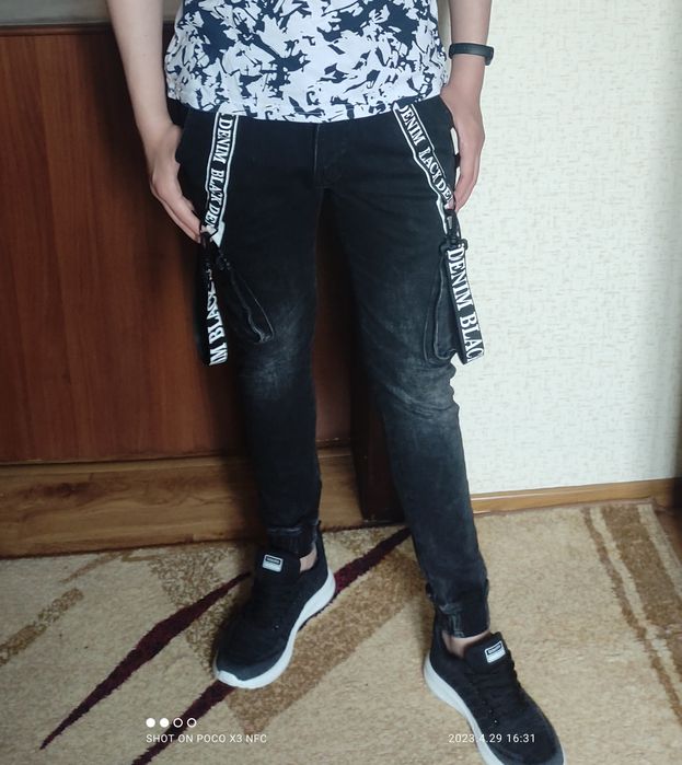 Продам стильные джинсы