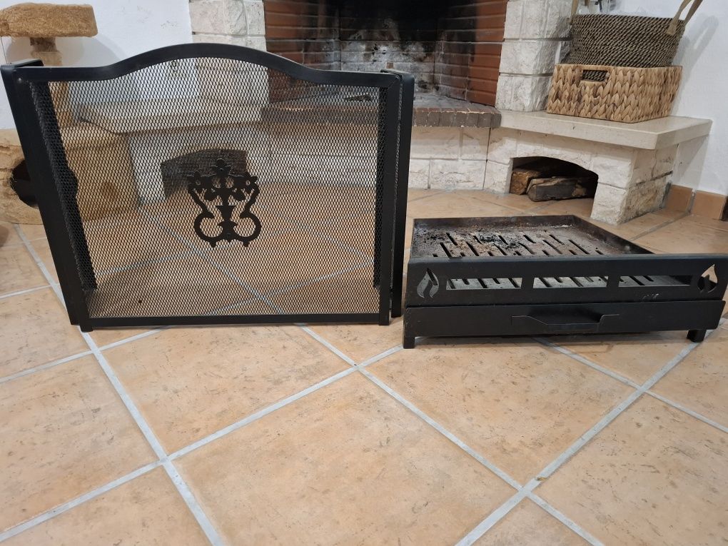 Protecção de lareira e gaveta para lareira