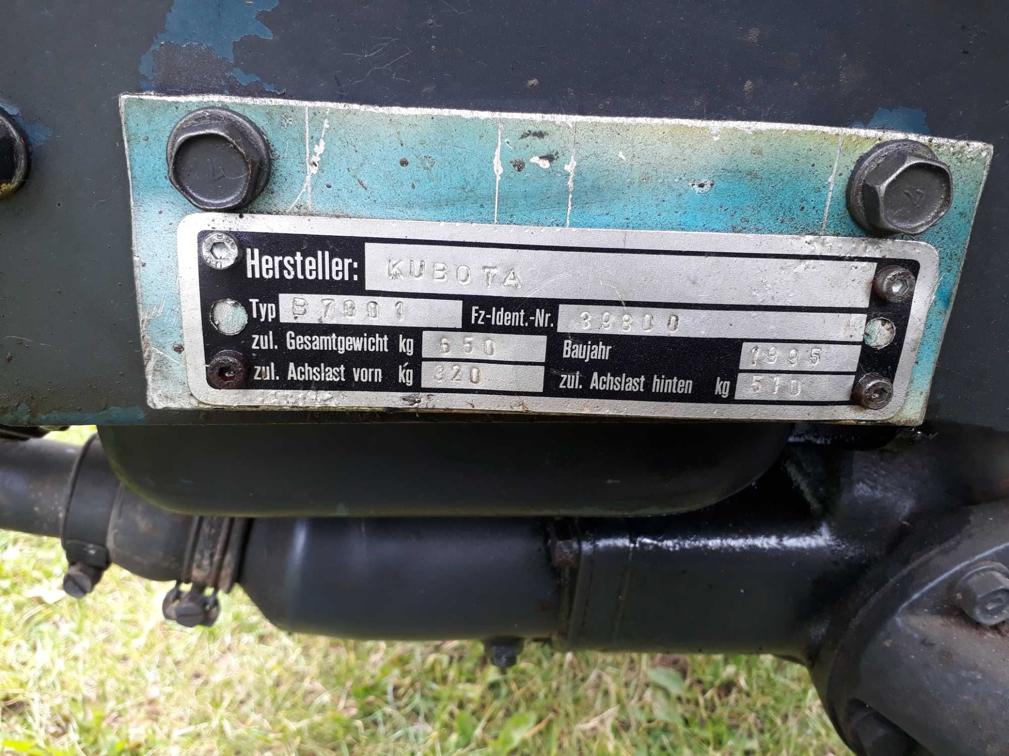 Traktorek Ogrodowy  Kubota B7001 4x4