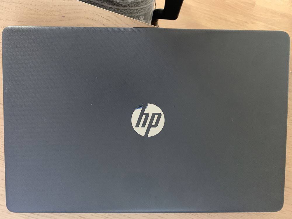 Portátil HP 15-db1017np