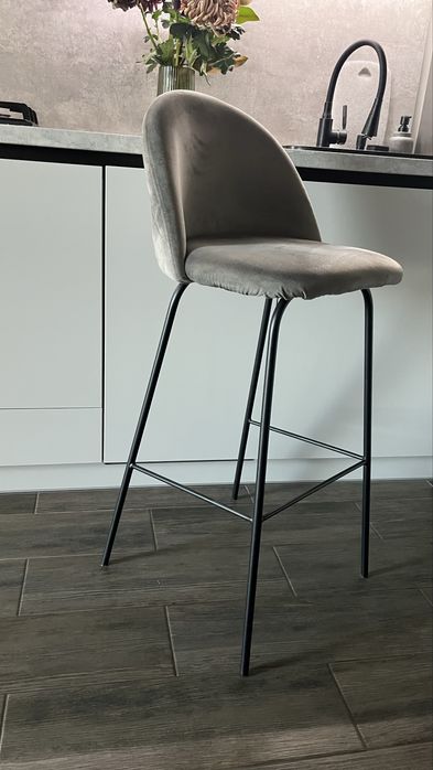 Барні стільці бу