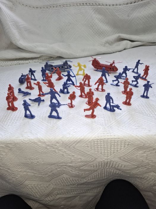 Soldadinhos em miniatura
