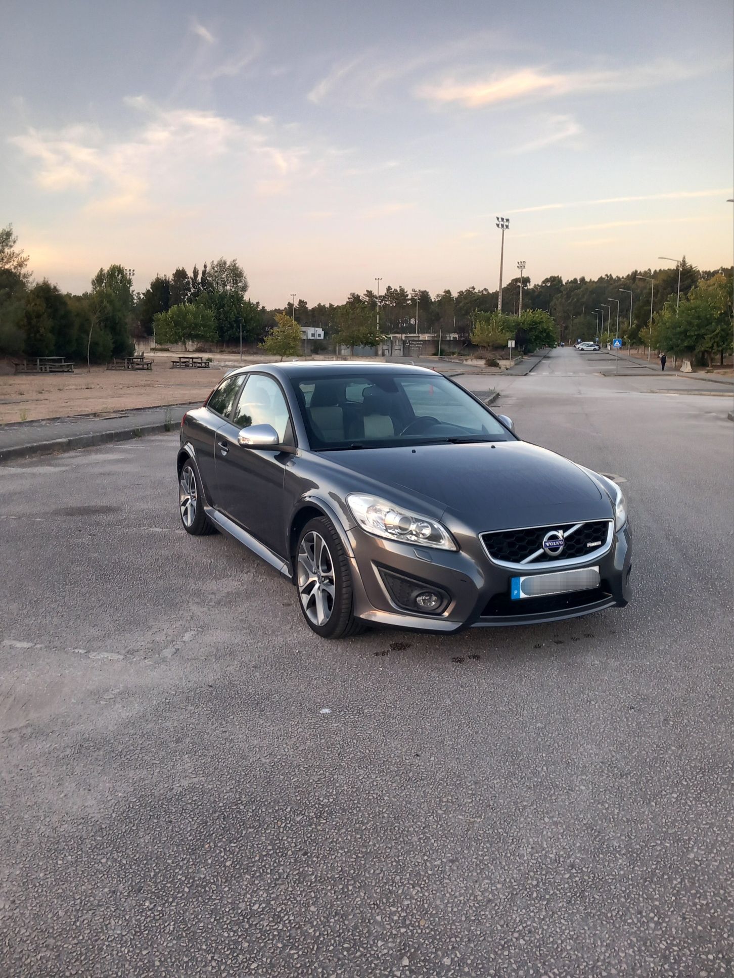 Volvo C30 2.0 D4 R-Design