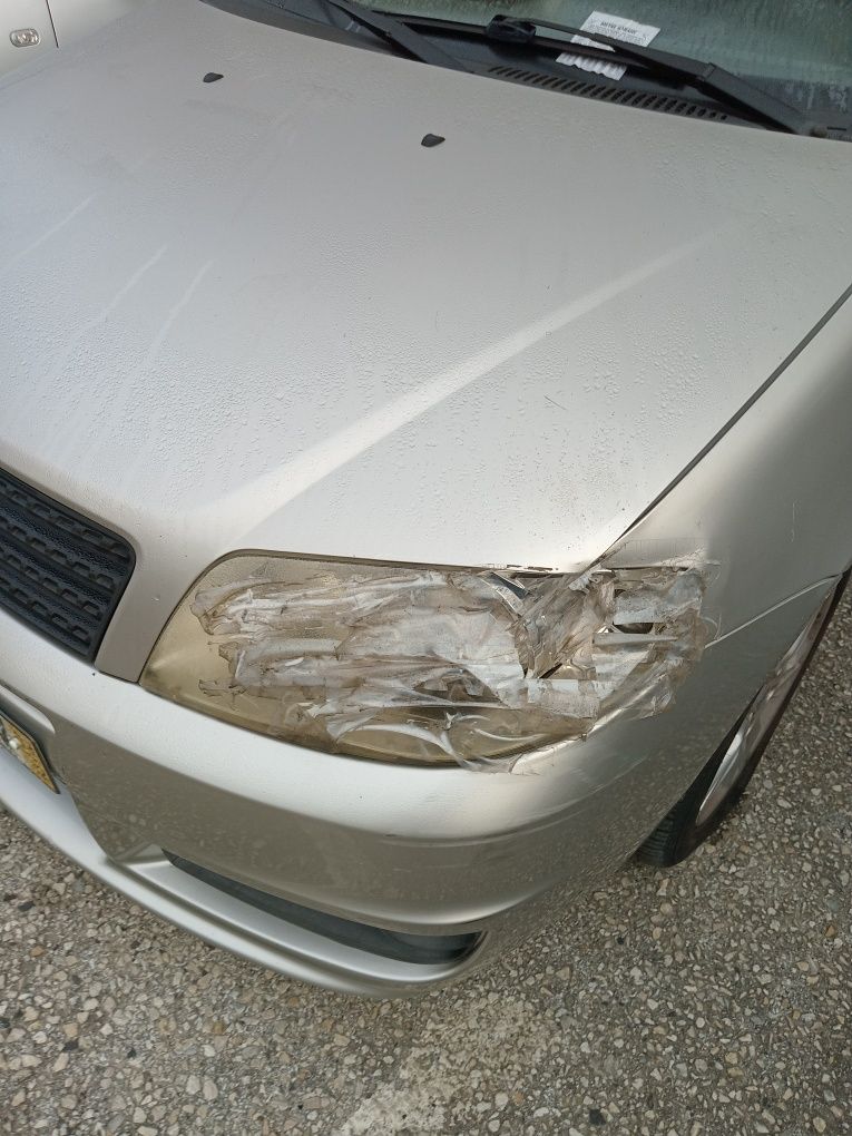 FIAT Punto Avariado