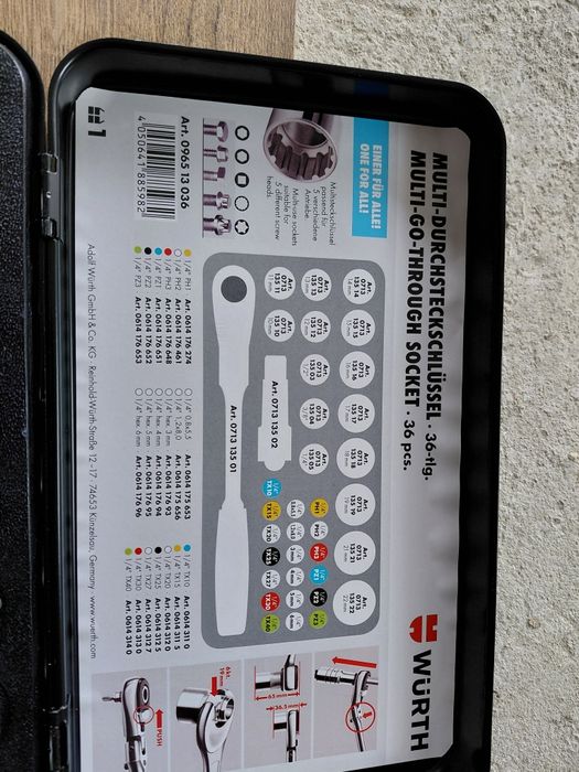 Sprzedam  trzy komplety kluczy