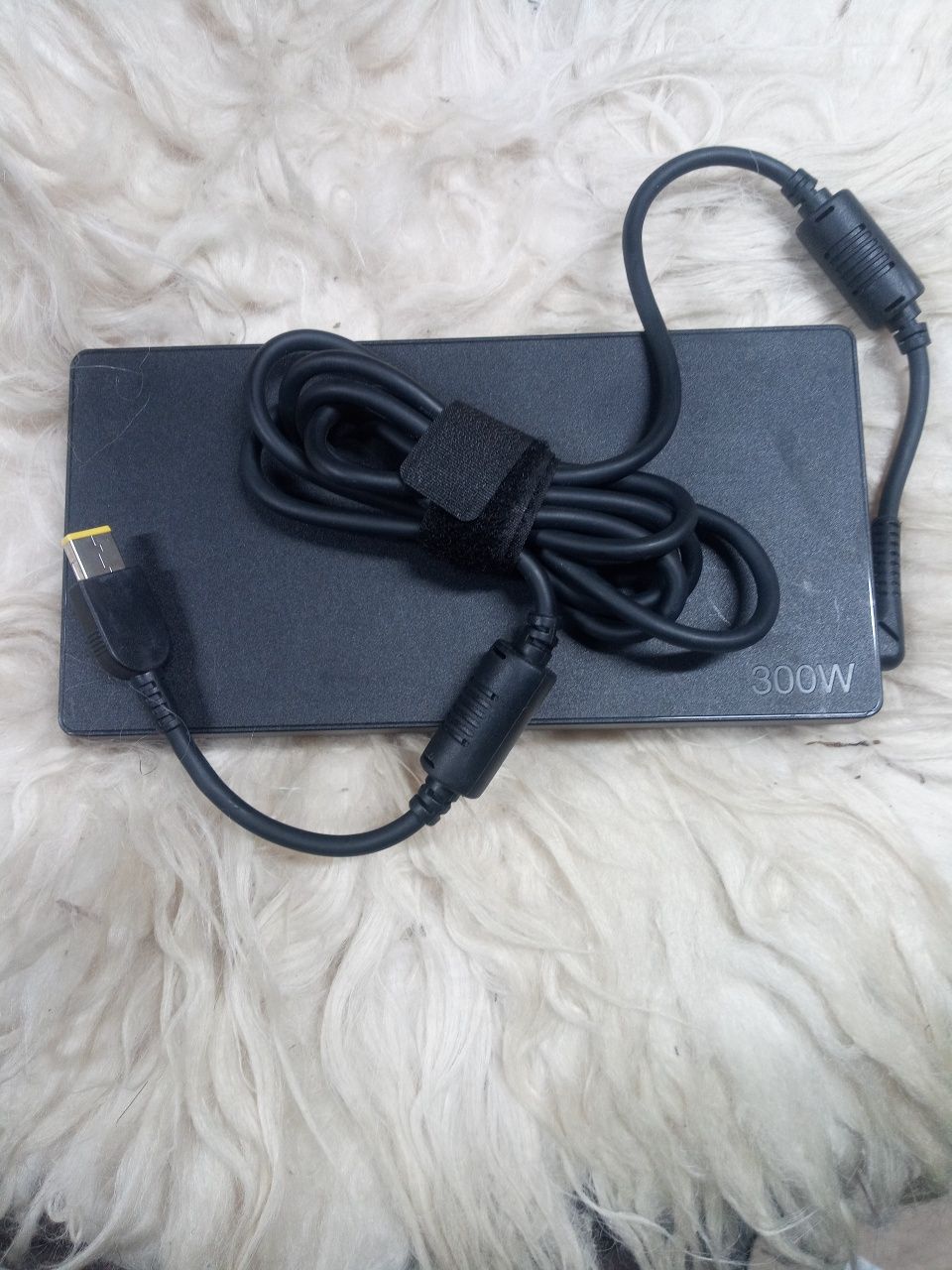 ОРИГИНАЛ Блок питания зарядное Lenovo 20V 15A usb pin 300W