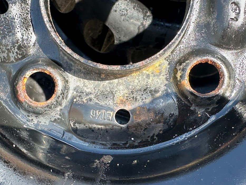 Резина Зимова Hankook 195/50 Диски 4*114.3 Mitshubishi Mazda Kia R15